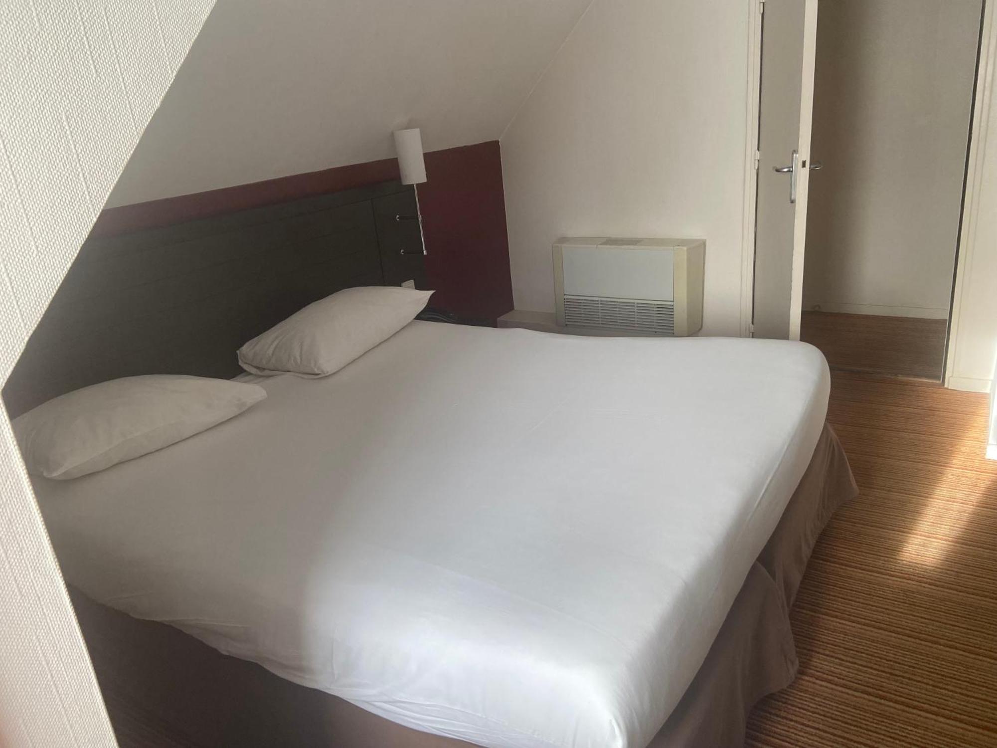 Ibis Styles Nantes Centre Place Royale Екстер'єр фото